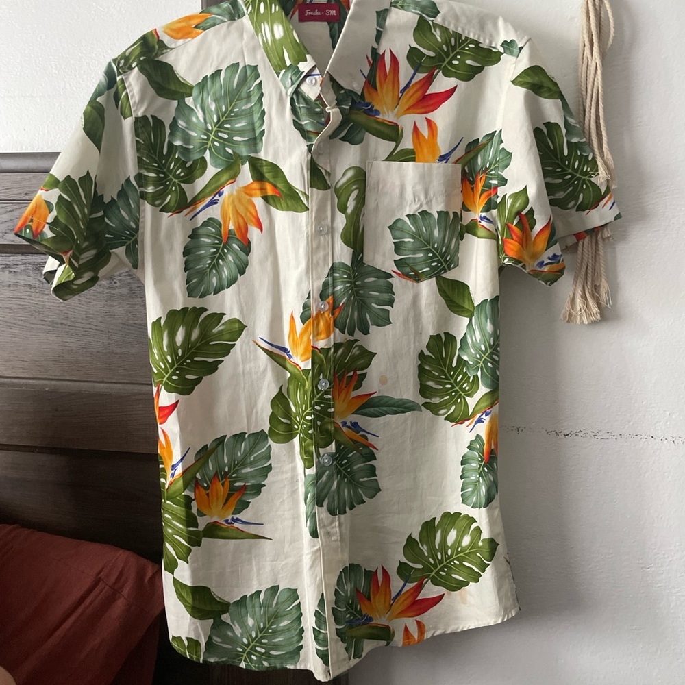 FRESKU BIRDS OF PARADISE  Button up dress shirt size S